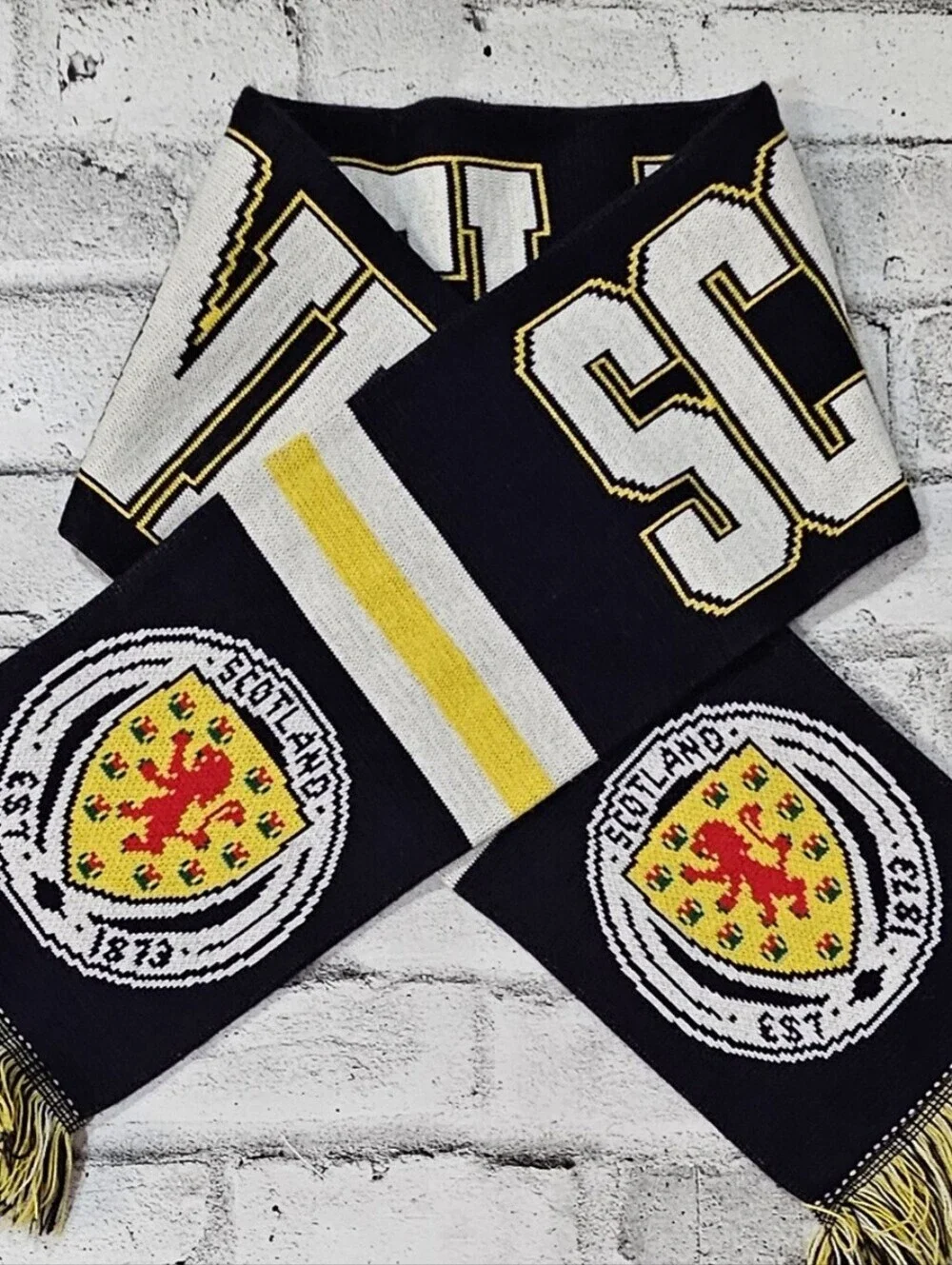 Scotland National Team Soccer Fan Scarf Black White Gold Knit Fringe